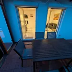 Tatil Evi Modernes Monteurhaus - Gaestehaus Fuer Bis Zu 8 Personen Mit Eigenem Wintergarten Und Carport