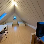 Modernes Monteurhaus - Gaestehaus Fuer Bis Zu 8 Personen Mit Eigenem Wintergarten Und Carport *