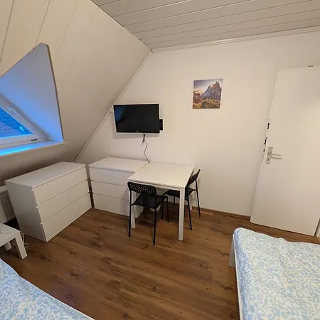 Modernes Monteurhaus - Gaestehaus Fuer Bis Zu 8 Personen Mit Eigenem Wintergarten Und Carport Casa vacanze *