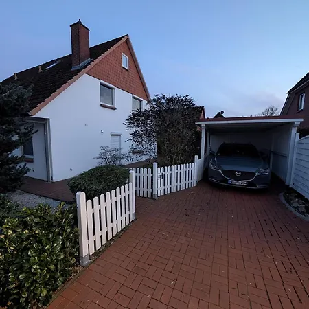 Semesterbostad Modernes Monteurhaus - Gaestehaus Fuer Bis Zu 8 Personen Mit Eigenem Wintergarten Und Carport Sottrum