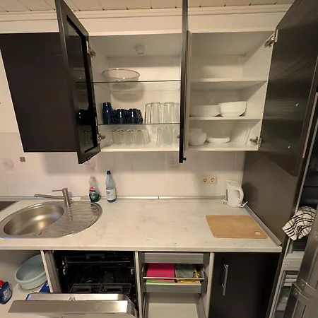 Modernes Monteurhaus - Gaestehaus Fuer Bis Zu 8 Personen Mit Eigenem Wintergarten Und Carport * Sottrum
