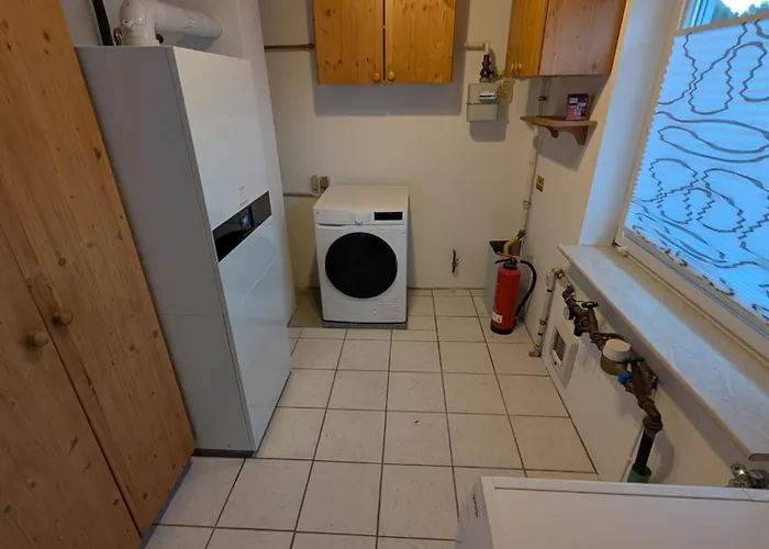 Modernes Monteurhaus - Gaestehaus Fuer Bis Zu 8 Personen Mit Eigenem Wintergarten Und Carport Sottrum