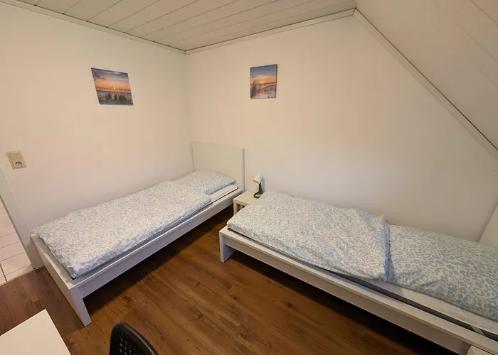Casa vacanze Modernes Monteurhaus - Gaestehaus Fuer Bis Zu 8 Personen Mit Eigenem Wintergarten Und Carport Sottrum