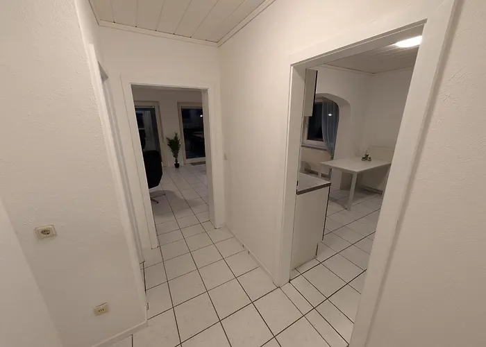 Modernes Monteurhaus - Gaestehaus Fuer Bis Zu 8 Personen Mit Eigenem Wintergarten Und Carport